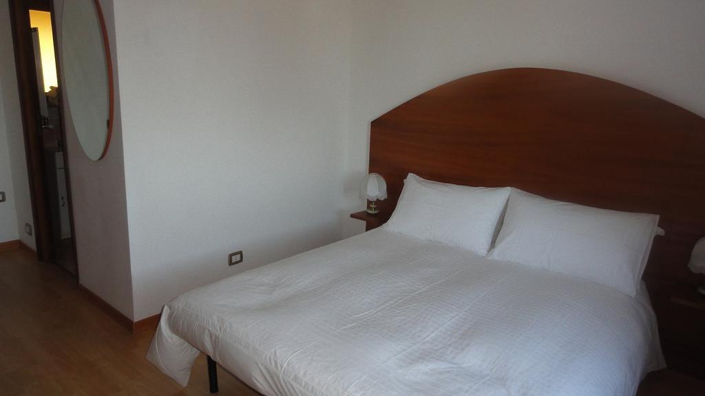Bed And Breakfast La Corte Degli Ulivi Чивитавеккья Номер фото