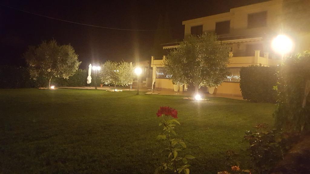 Bed And Breakfast La Corte Degli Ulivi Чивитавеккья Экстерьер фото