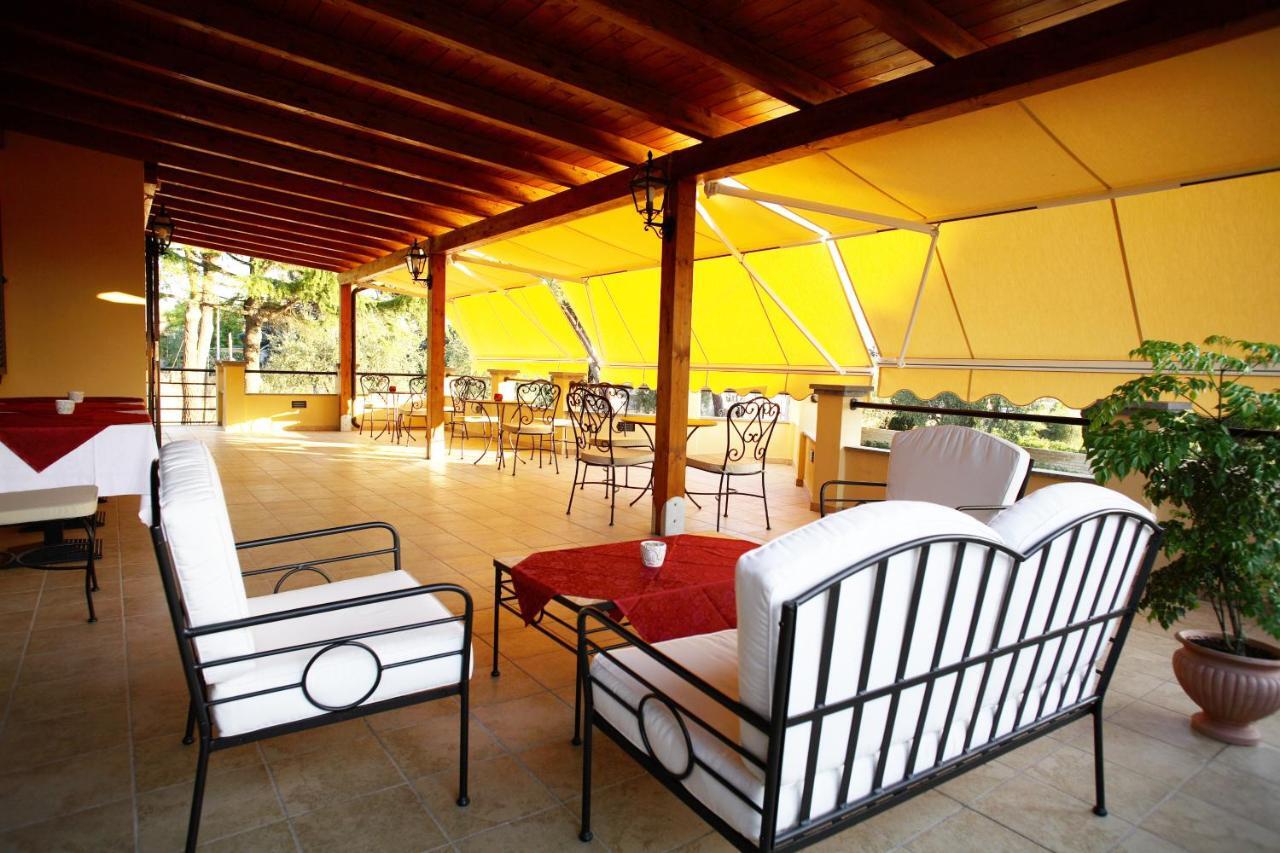 Bed And Breakfast La Corte Degli Ulivi Чивитавеккья Экстерьер фото